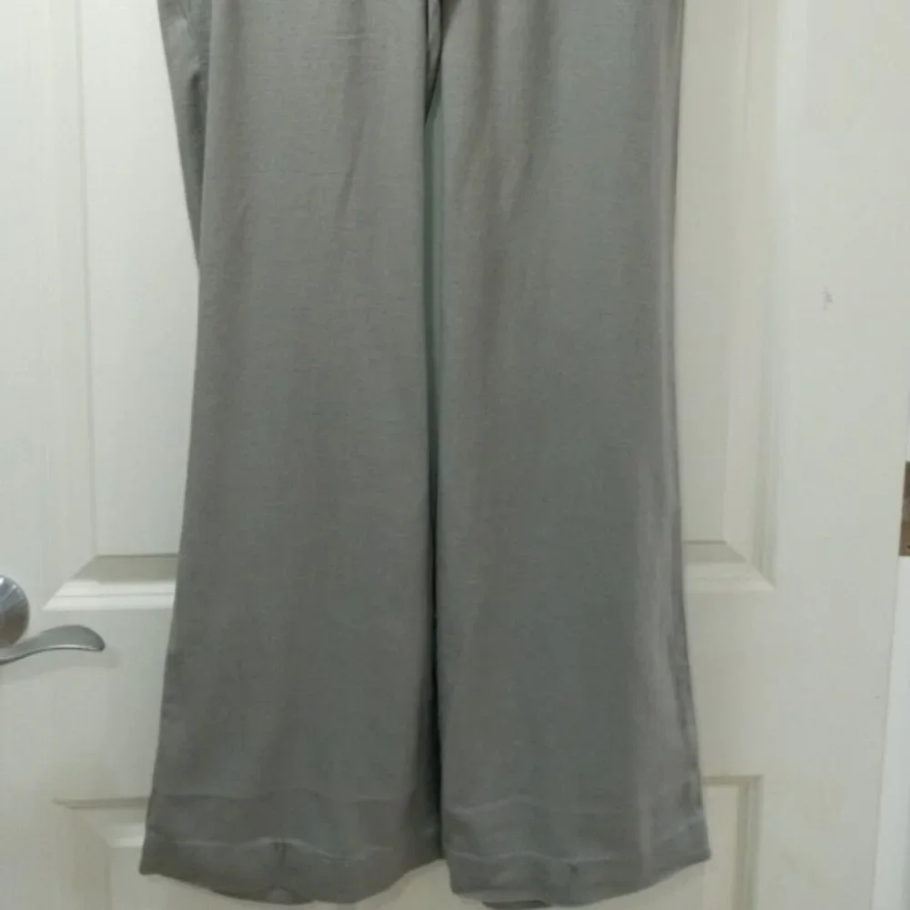 Maternity Pants - Picture 2 of 2